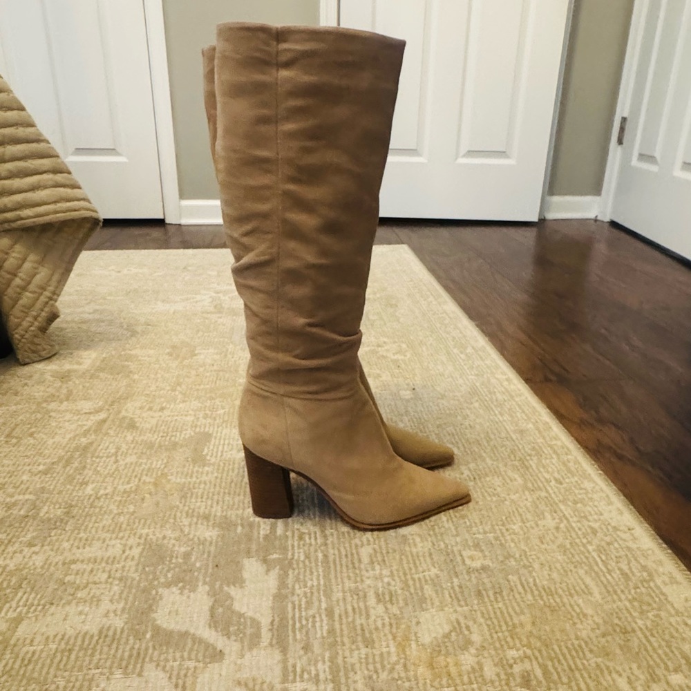 Vince Camuto Tan Heeled Boots